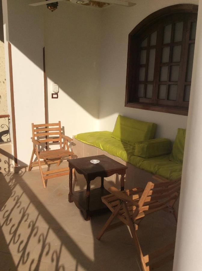Appartamento The Brown House Luxor Esterno foto