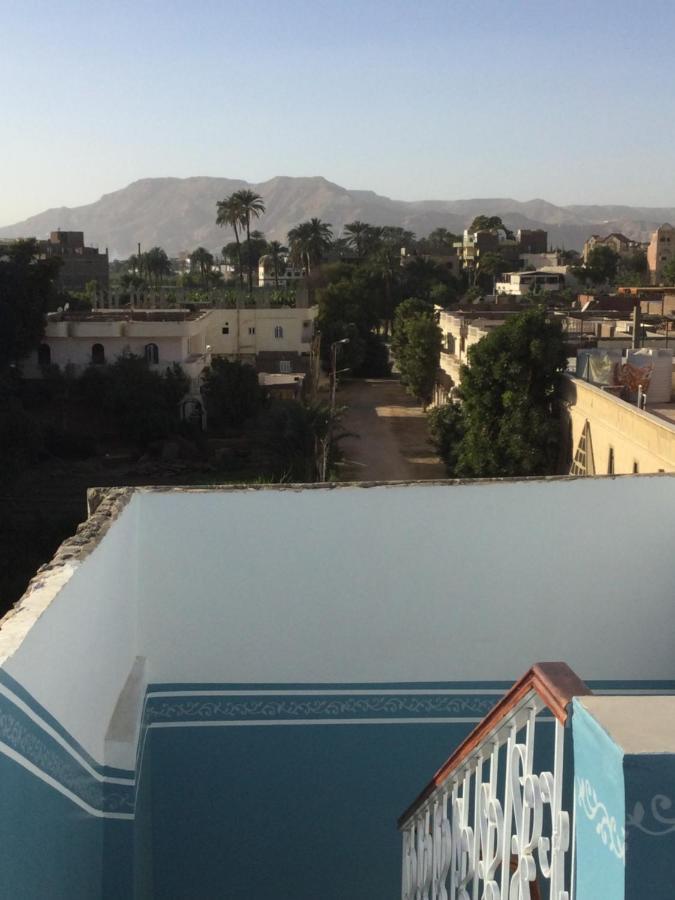 Appartamento The Brown House Luxor Esterno foto