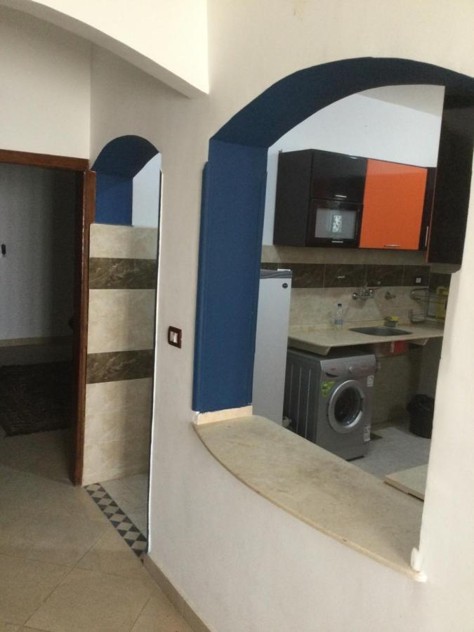 Appartamento The Brown House Luxor Esterno foto