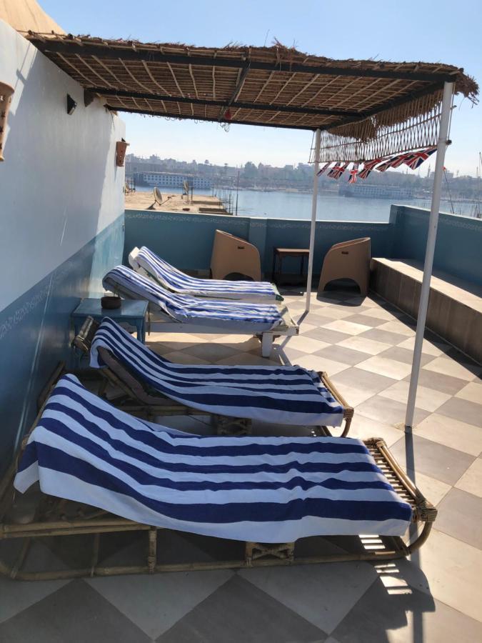 Appartamento The Brown House Luxor Esterno foto