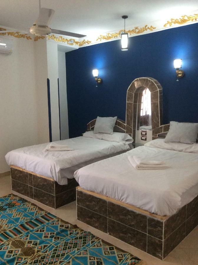 Appartamento The Brown House Luxor Esterno foto